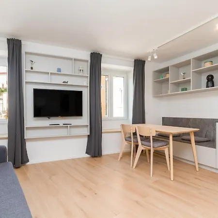 Premium Tartini 2 By Locap Group * Piran