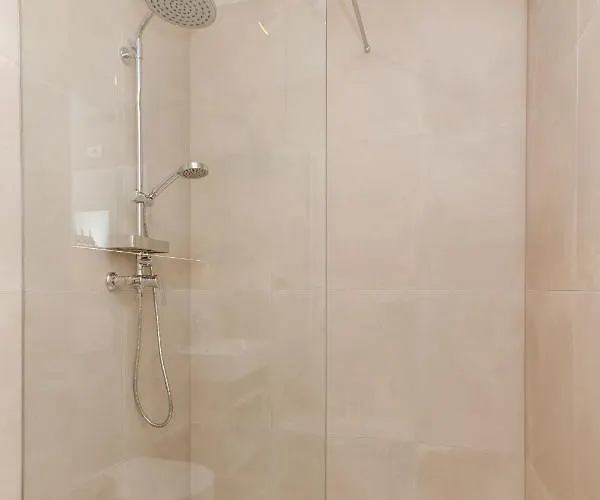 Premium Tartini 2 By Locap Group 皮兰